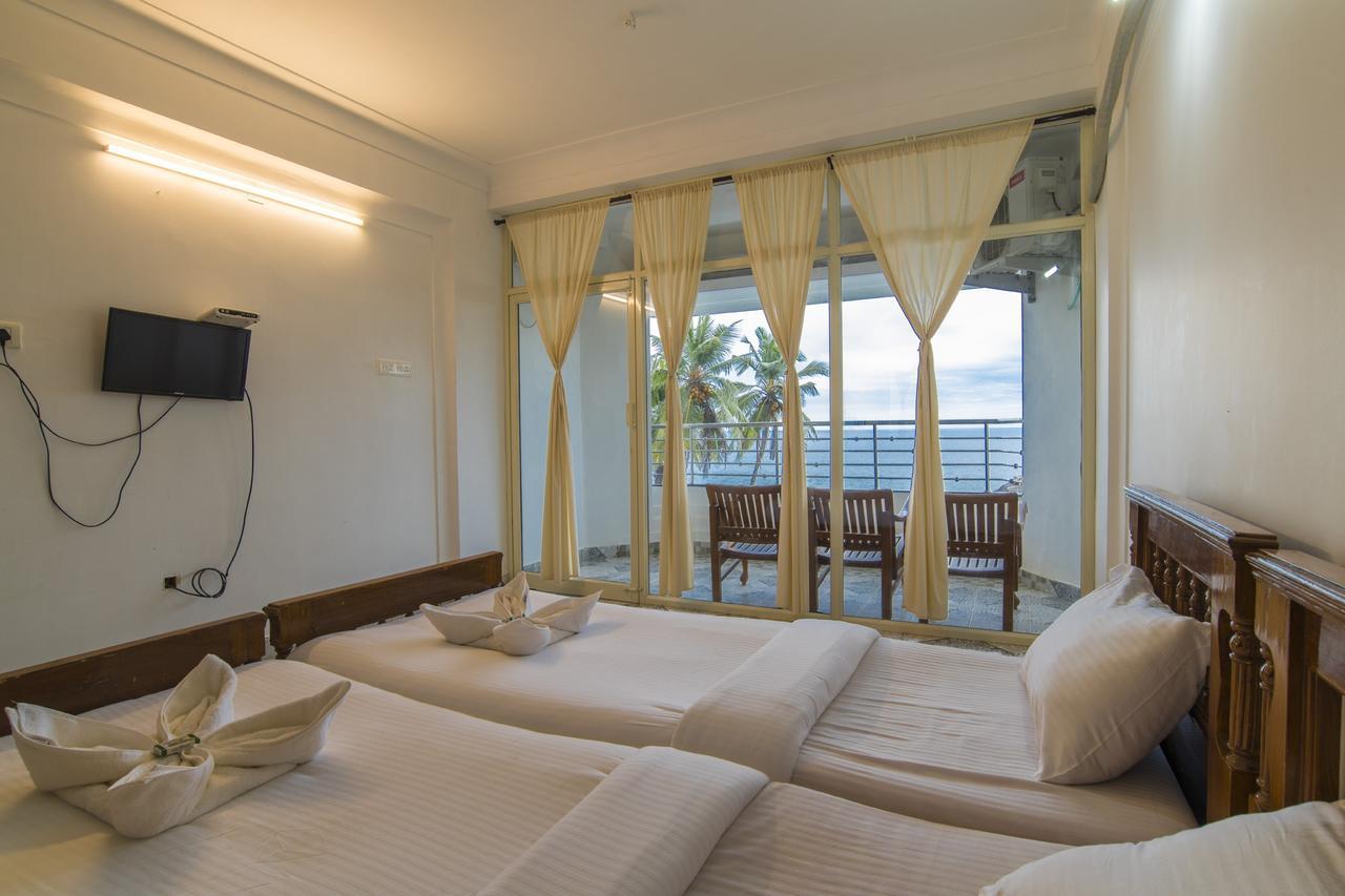 קובאלאם Surya Beach Resort מראה חיצוני תמונה